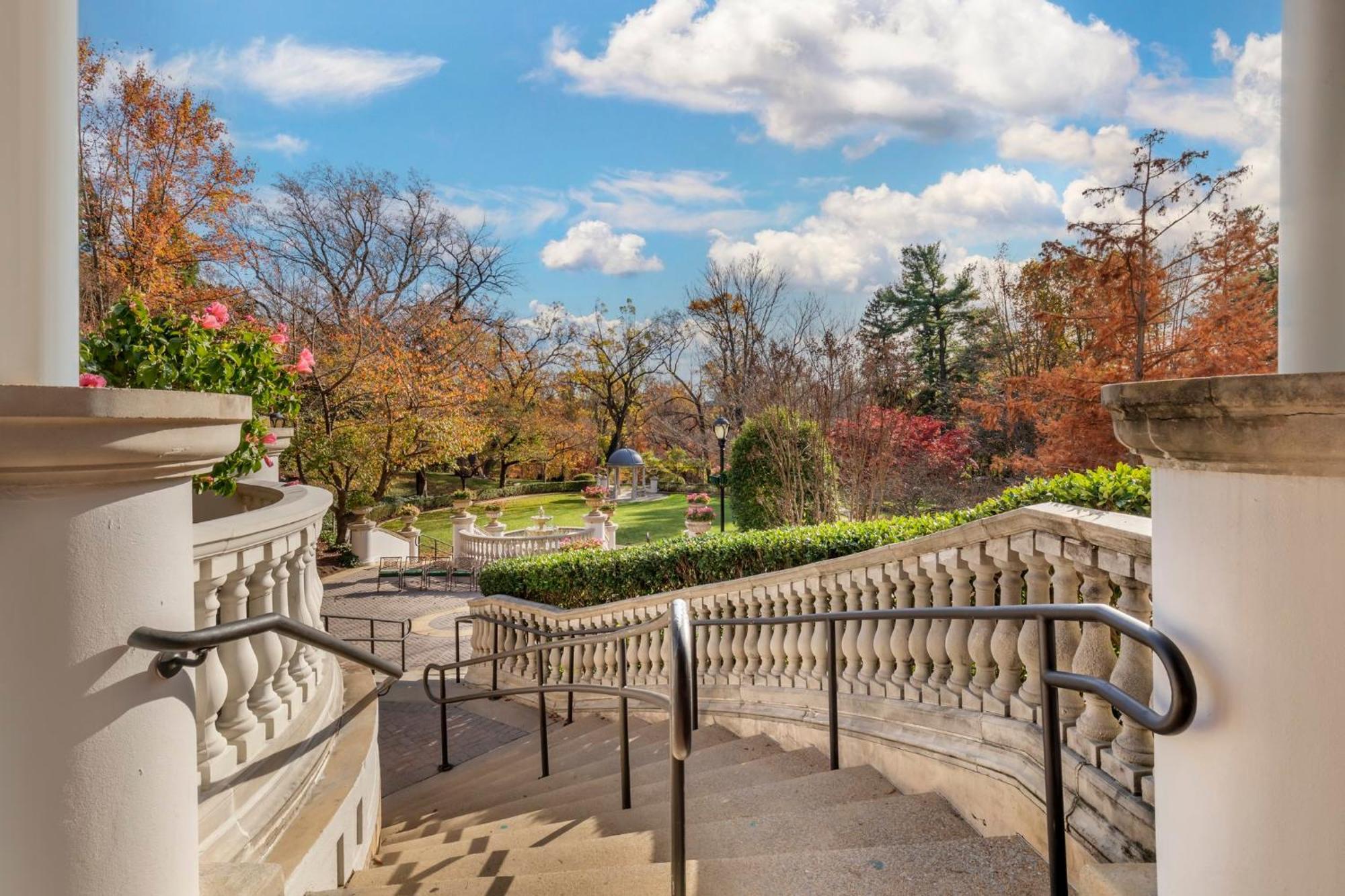 Omni Shoreham Hotel